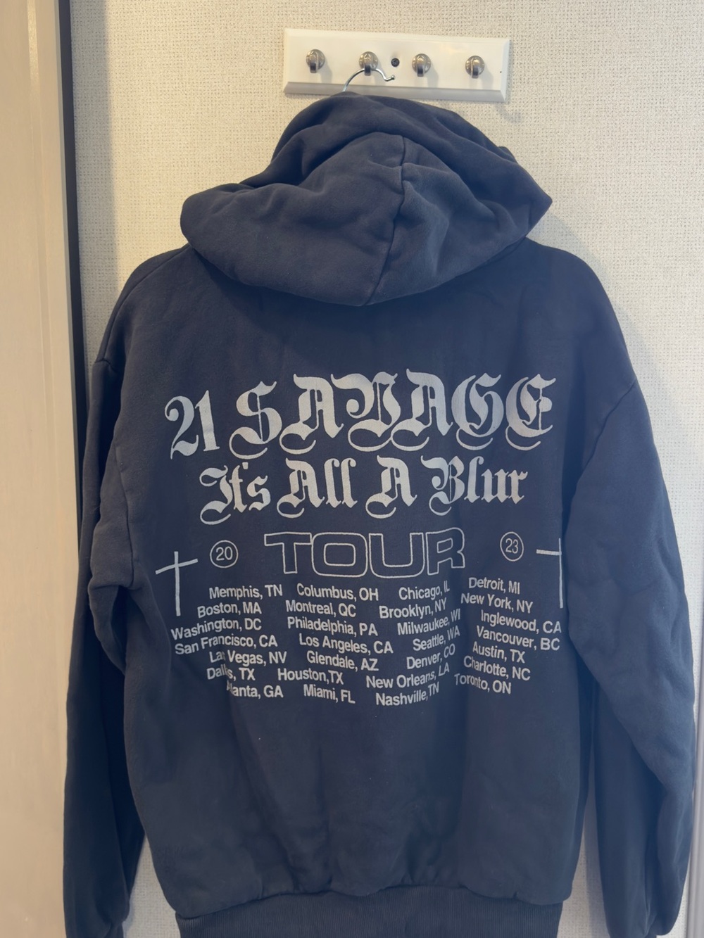 21 Savage IAAB Tour Merch Hoodie - Picture 3 of 4